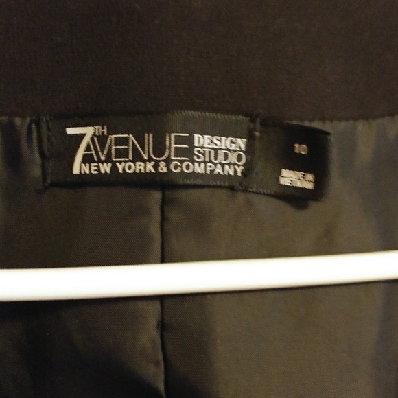 Vest - Picture 2 of 2